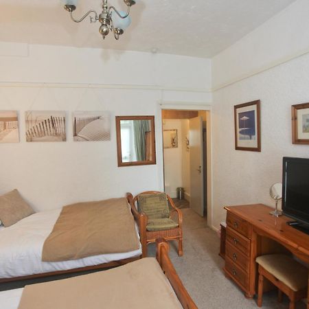 The Clydesdale Hotel Paignton Room photo