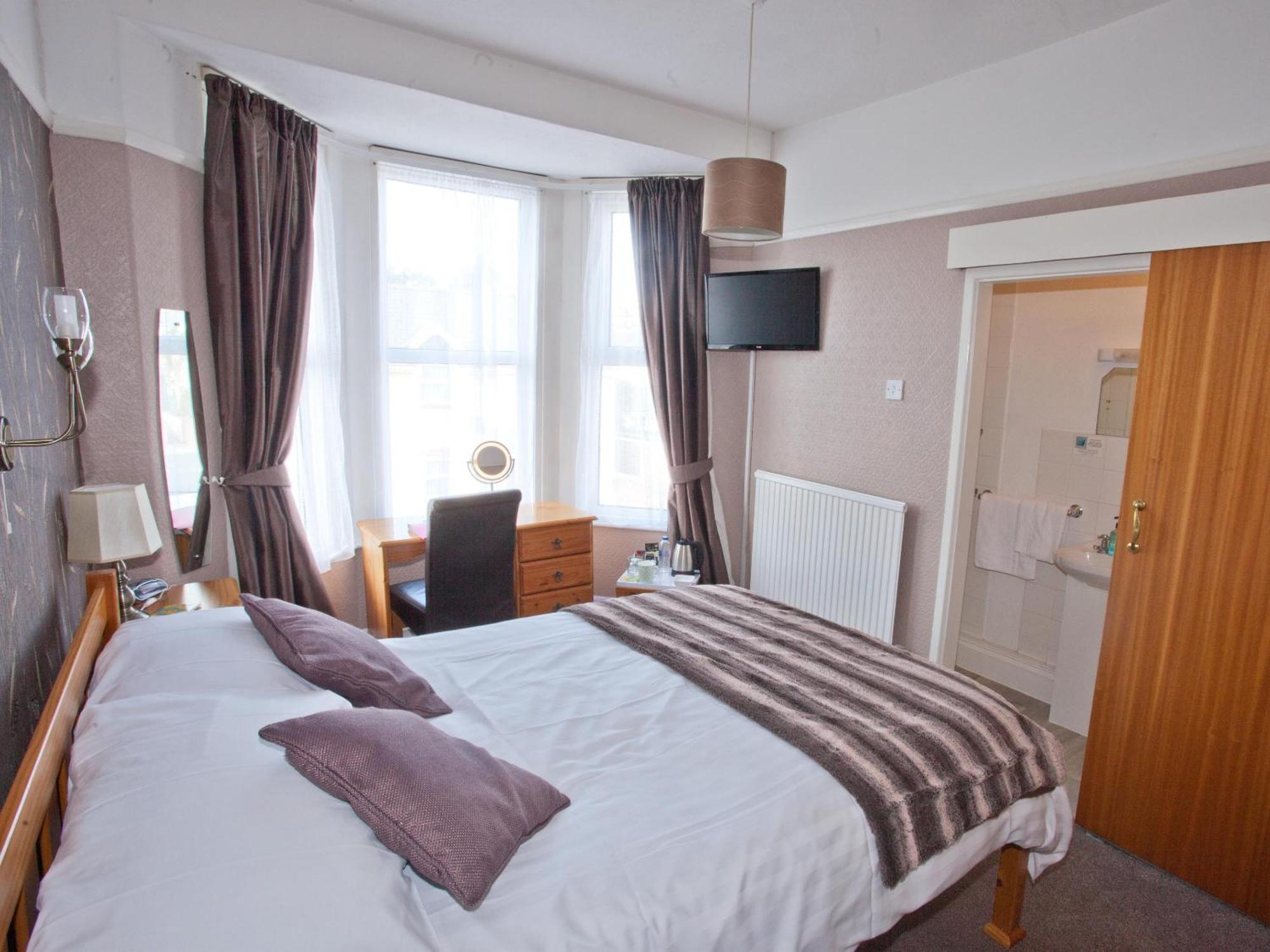 The Clydesdale Hotel Paignton Room photo